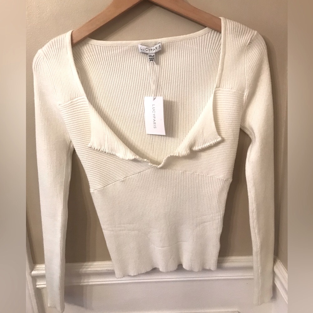 NWT Lucy Paris Ribbed Split-neck White Sweater Small